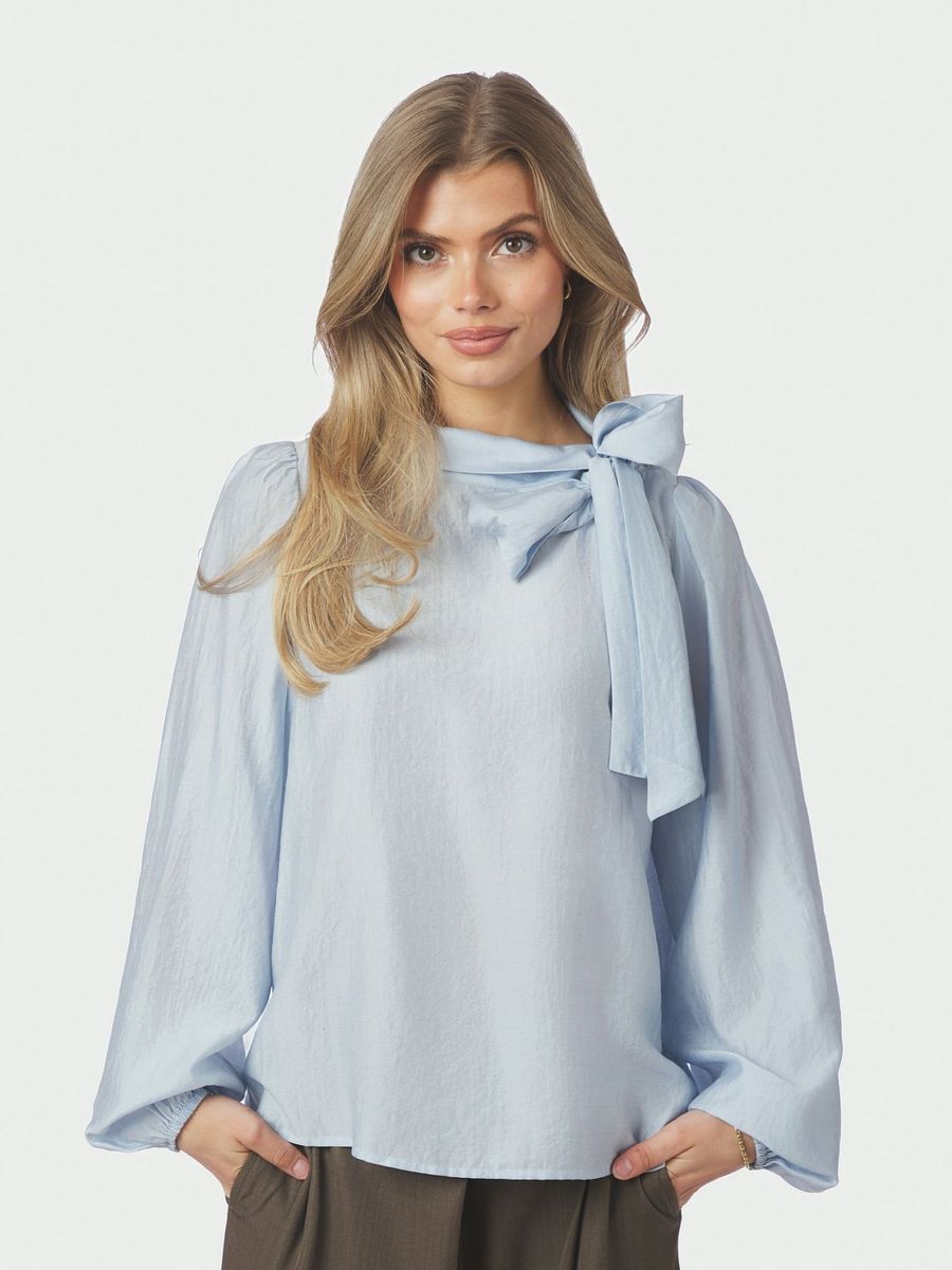 Selene Crisp Blouse Light Blue