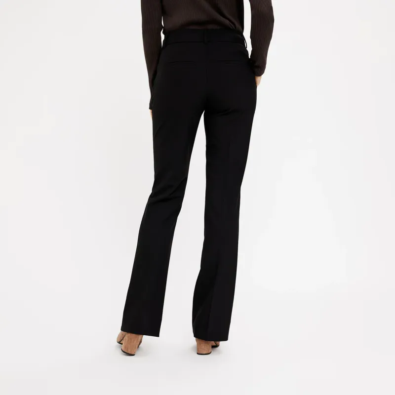Clara 285 Black